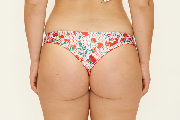 Nikki Bottom - Tomato