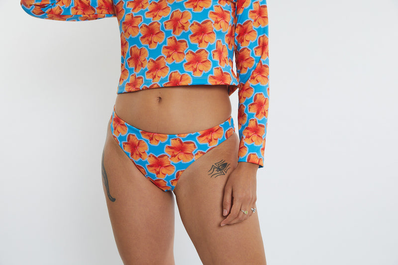 Taylor Recycled Mid Rise Bikini Bottom - Hibiscus Digi