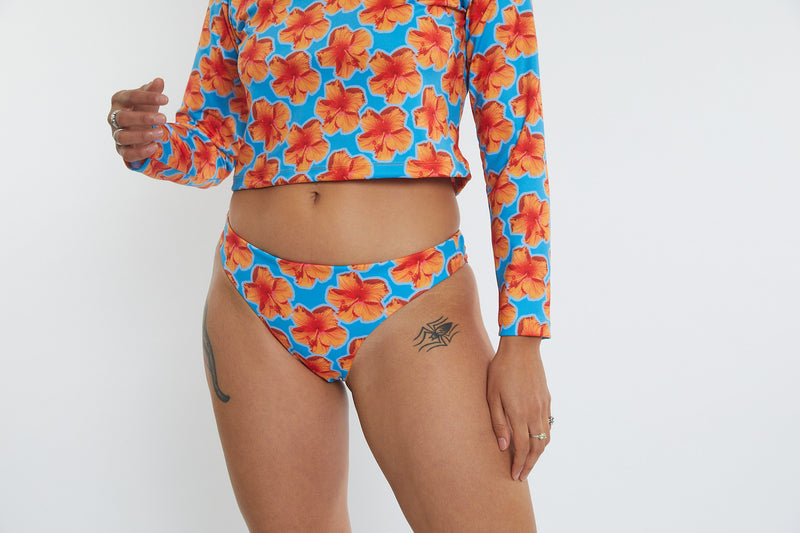Taylor Recycled Mid Rise Bikini Bottom - Hibiscus Digi