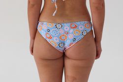 Jaki Bottom - Donuts
