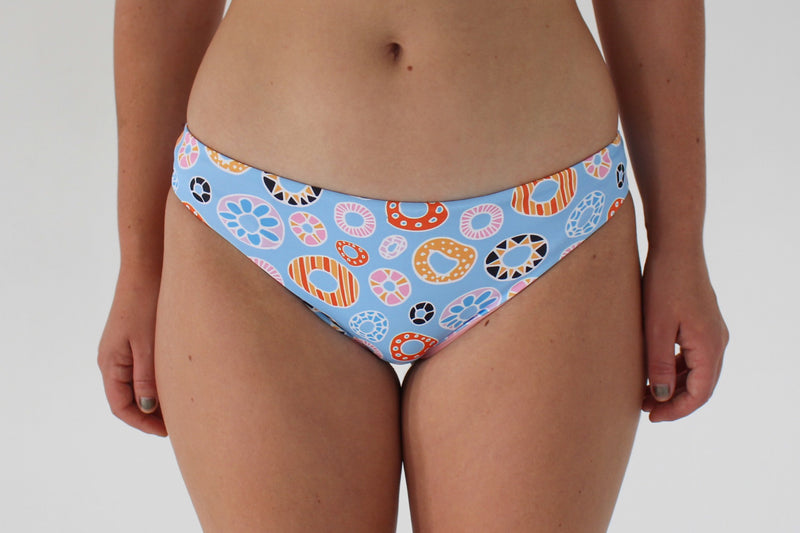 Jaki Bottom - Donuts