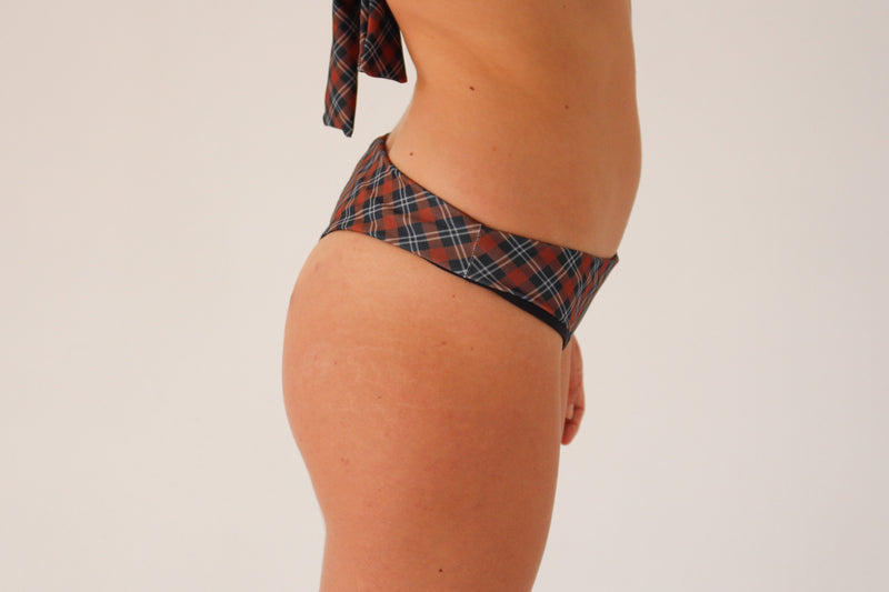 Nikki Bottom - Dark Tartan