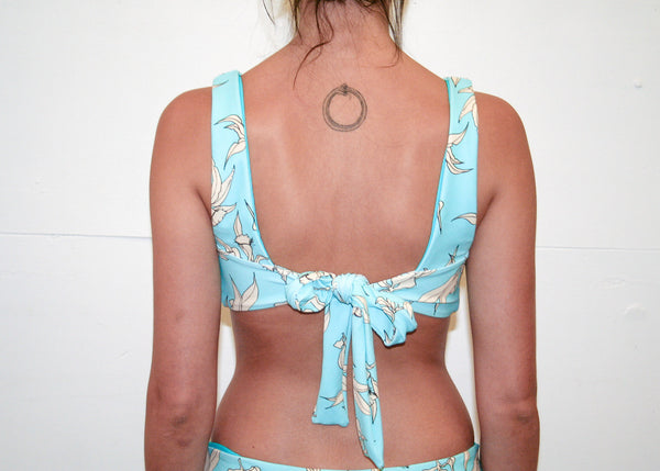 Lena Twist Top - Powder Blue Eucalyptus