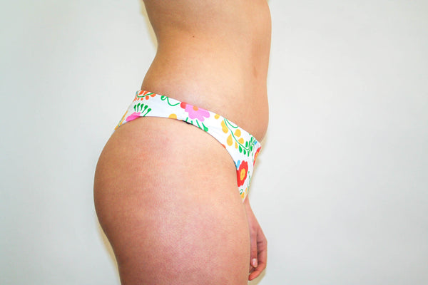 Nikki Bottoms – Folk Embroidery