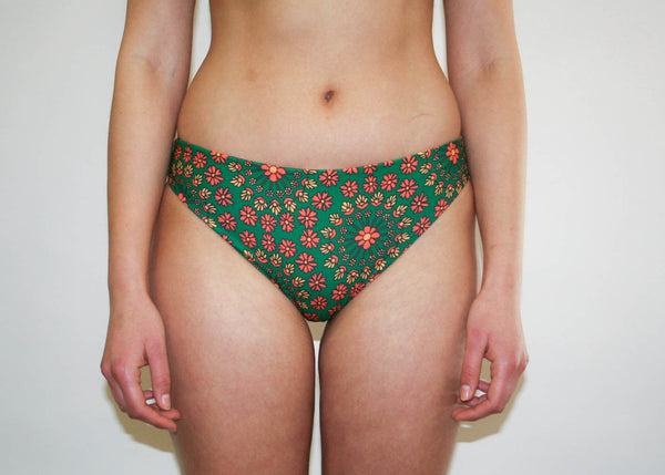 Jaki Bottoms – Forest Green Hippie Floral